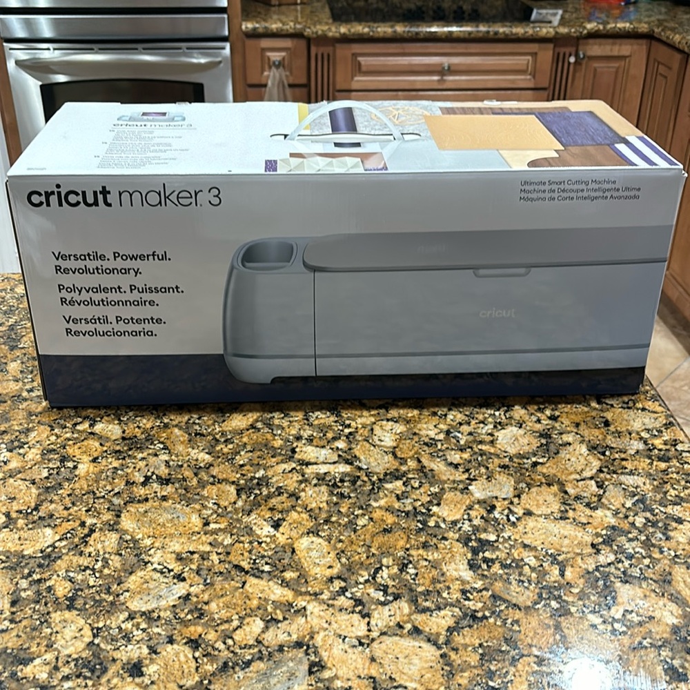 BRAND NEW UNOPENED CRICUT MAKER 3